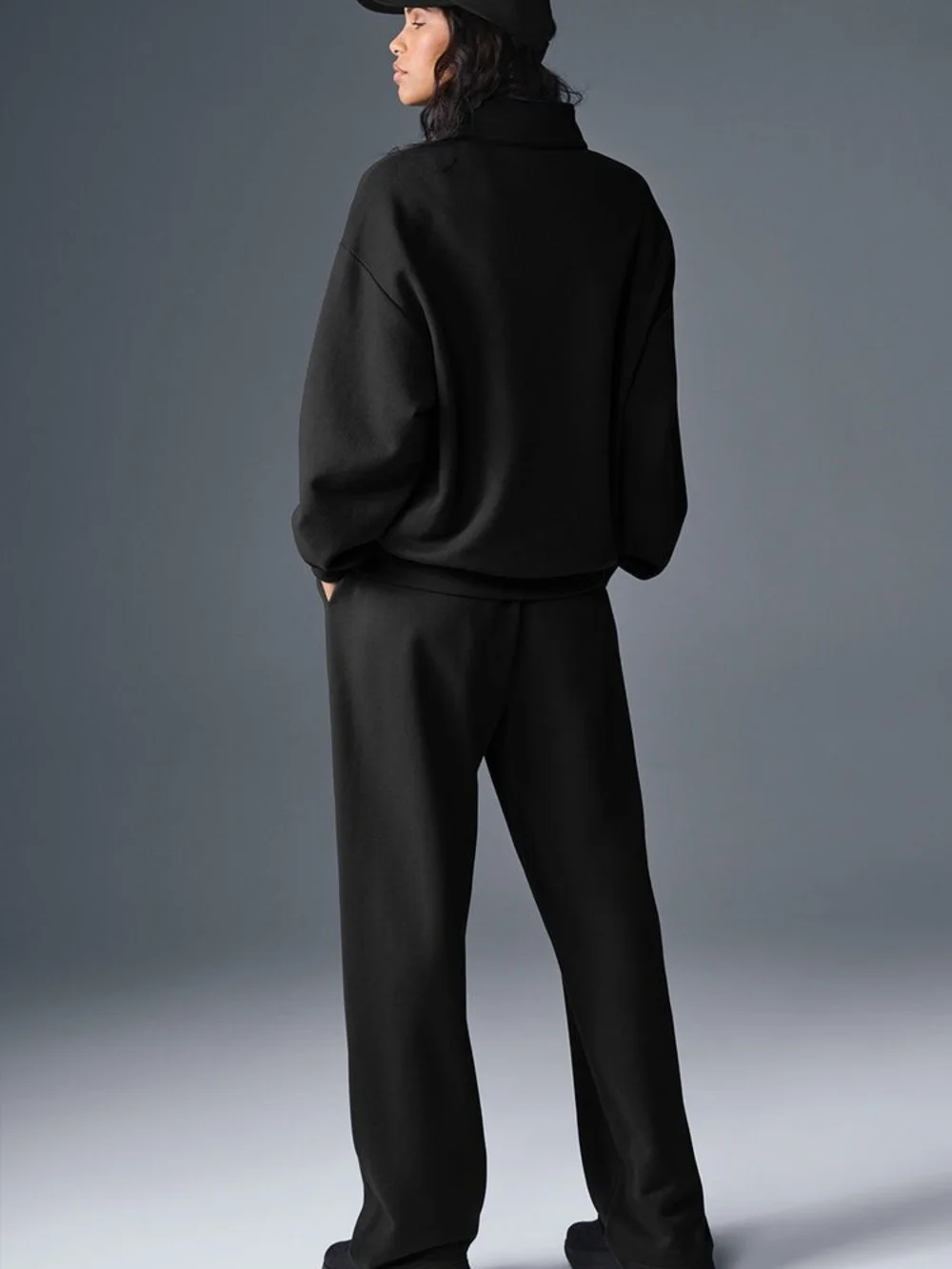 ALO Yoga Accolade 1 / 4 Zip Pullover Size Large - Black